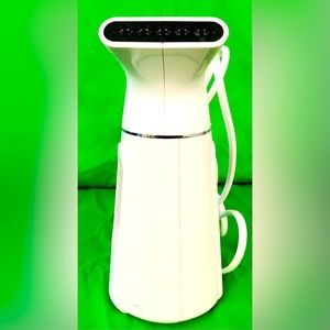 800 watt mighty little steamer!